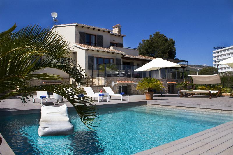 Carmen Villa *